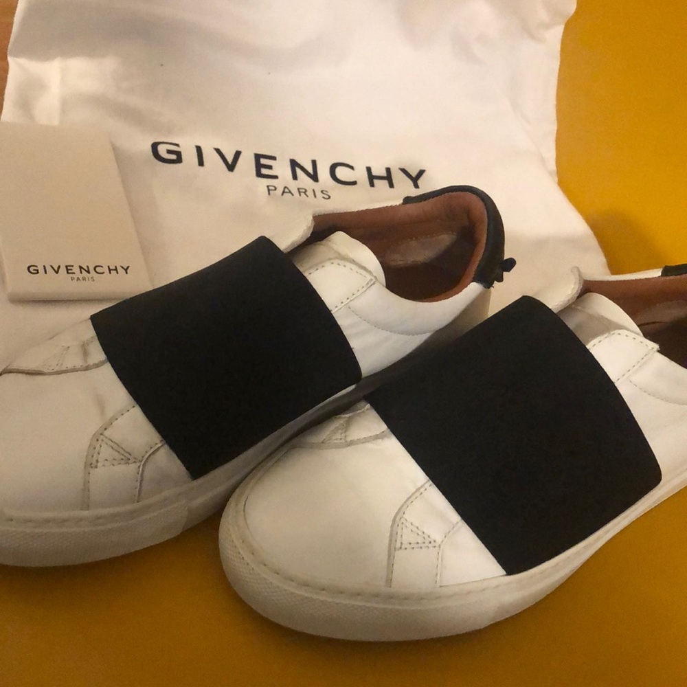 Givenchy Paris women’s black strap sneakers